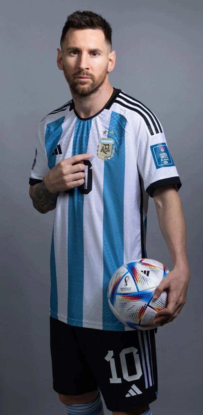 法国队11月大名单：姆巴佩领衔，坎特、谢尔基在列（法国队公布11月名单：姆巴佩领衔，坎特、谢尔基入选）