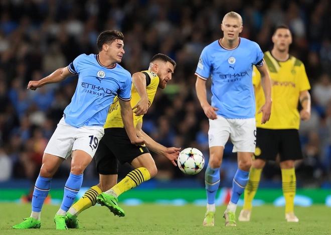 巴萨连续36场西甲进球，追平队史第三长纪录（巴萨西甲36连场破门，追平队史第三长纪录）