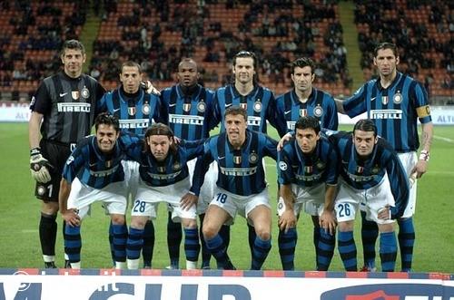 洛佩斯：在巴萨时小罗半夜约我出去，我女友问我选她还是小罗（洛佩斯谈巴萨往事：小罗深夜邀我外出，女友追问我选谁）