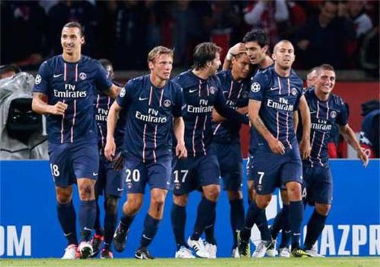 连续20场联赛进球2+，拜仁追平自己保持的德甲历史纪录（拜仁联赛连20场至少进2球，追平其保持的德甲历史纪录）