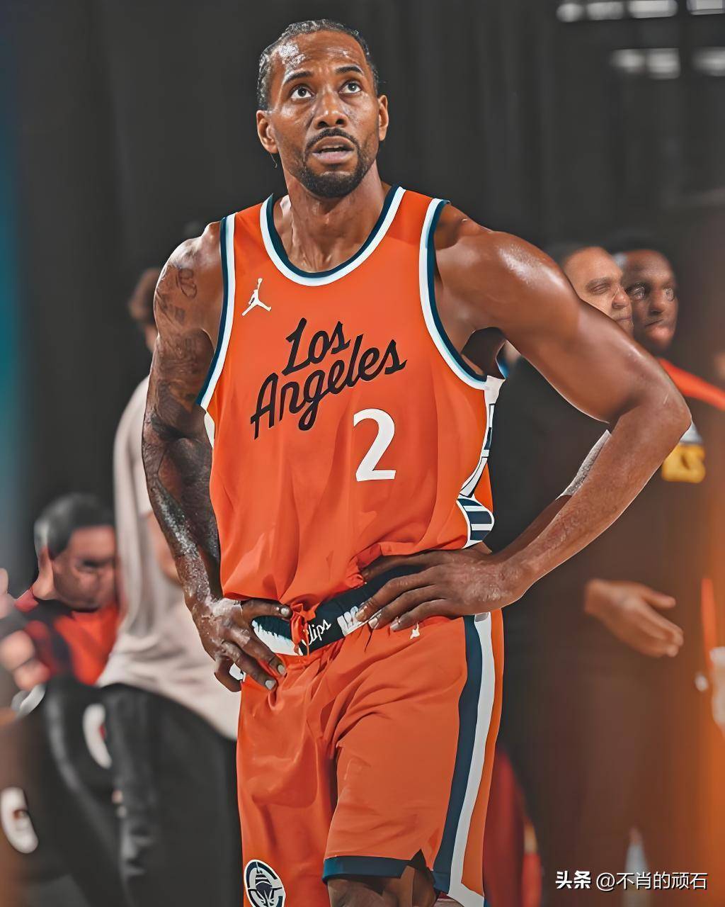 普利希奇平均64分钟进1球，五大联赛进球5+球员中仅次于凯恩（普利希奇每64分钟破门一次，五大联赛5+进球球员中效率仅逊凯恩）