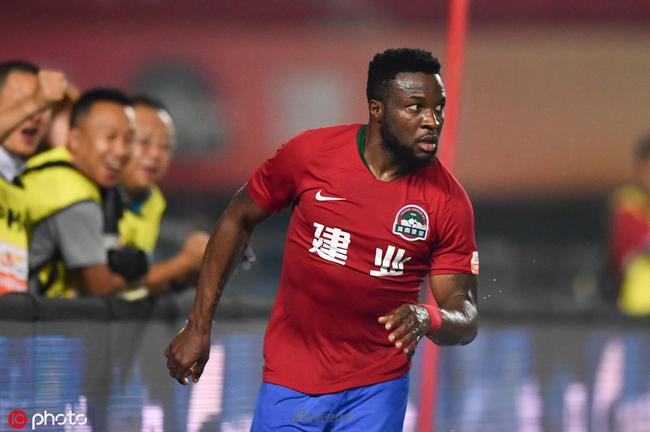 卡佩罗：斯帕莱蒂不能执着于某些固定阵型，他要学会灵活变通（卡佩罗：斯帕莱蒂不应拘泥于固定阵型，须学会灵活应变）