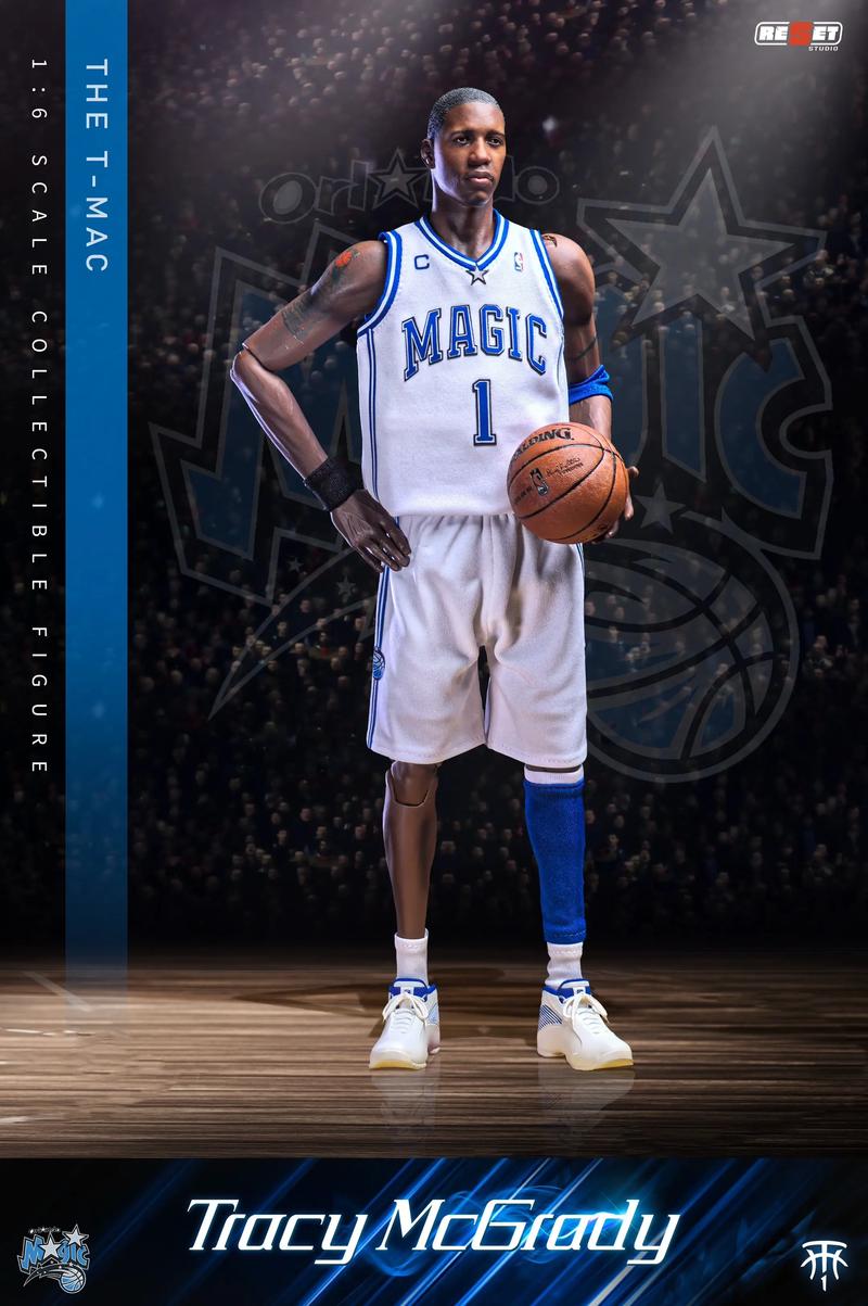 张镇麟表现抢眼，半场贡献8分2助1帽（张镇麟状态火热，半场斩获8分2助攻1盖帽）