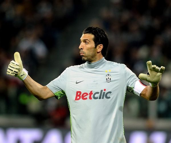 德容：之前哪怕有顶级球星也曾无缘大赛，今天的成果值得珍惜（德容：阵中有巨星也曾错失大赛，如今这份成果更该珍惜）