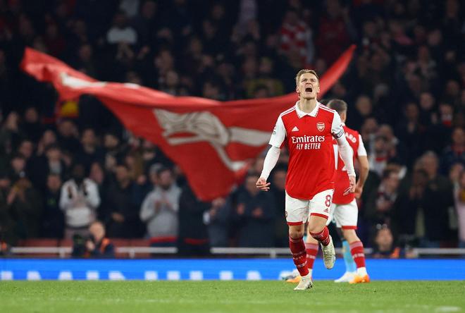 拜仁“小王子”卡尔的巨星之路 偶像梅西但不想和谁比较（拜仁“小王子”卡尔：逐梦巨星，以梅西为偶像却拒绝比较）