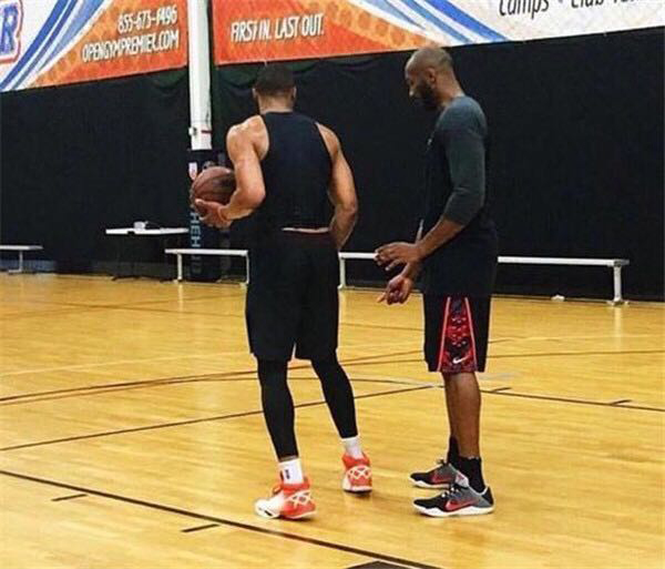 世体：巴萨查出约500起球迷倒卖对阵法兰克福门票的案件（世体：巴萨查处约500起球迷倒卖对法兰克福比赛门票案件）