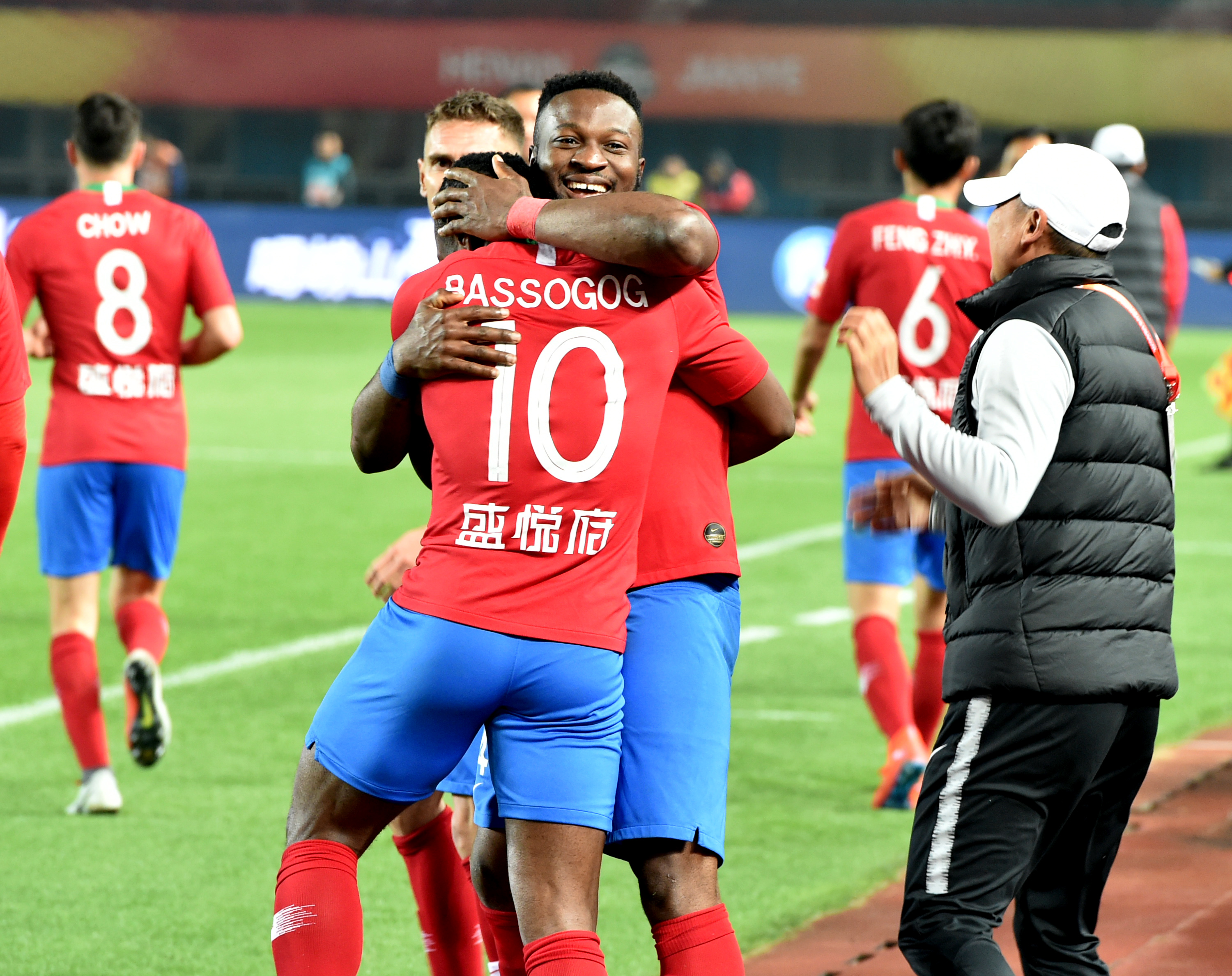 科贝尔：球队表现很好，希望下一场对阵药厂能延续今天的状态（科贝尔：我们踢得很棒，期待对阵药厂时保持势头）